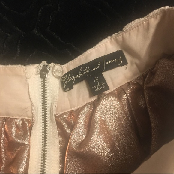 Elizabeth and James Skirt color: Music~Ivory & Silver floral lace brocade mini S - Picture 14 of 15